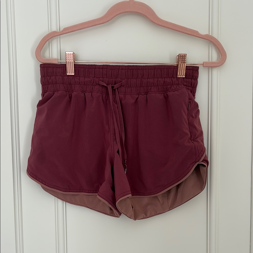 Lululemon Athletica Speed Up Athletic Shorts Comfortable Fit